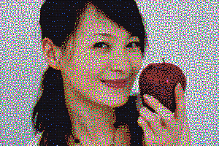 色鉛筆で描いたドット絵タイプモザイクアート